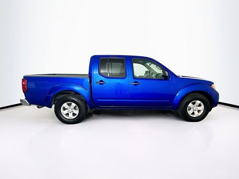 Used 2013 Nissan Frontier SV image 10