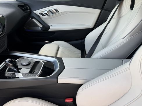 Used 2022 BMW Z4 M40i w/ Premium Package RWD image 16