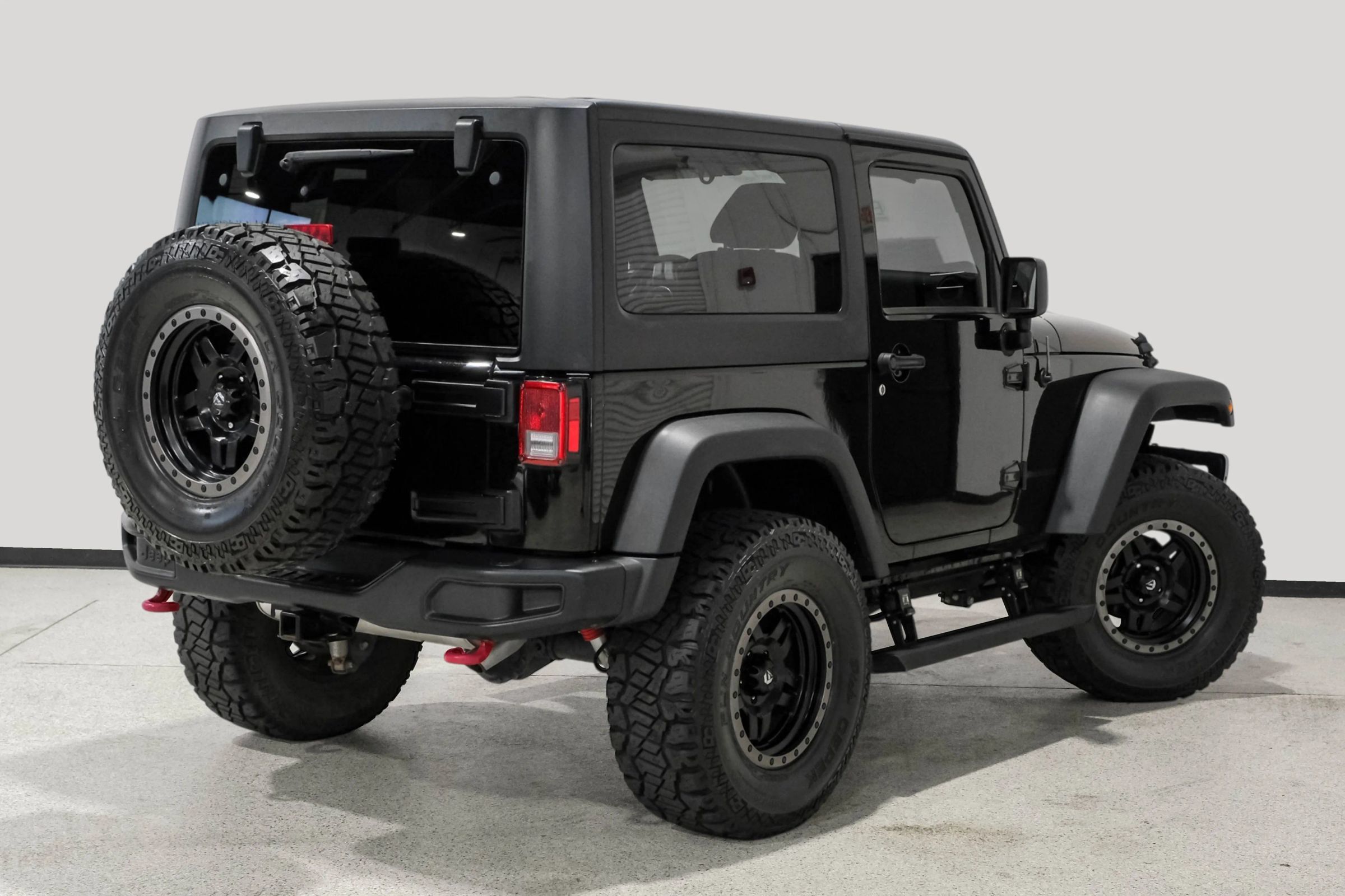 Used 2016 Jeep Wrangler Rubicon AWD/4WD image 8