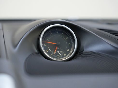 Used 2016 Porsche Cayenne GTS image 44