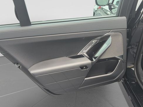 Used 2023 BMW 740i RWD image 12