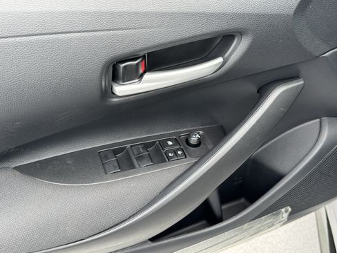 New 2026 Toyota Corolla SE FWD image 18