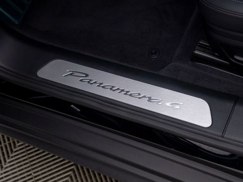 New 2025 Porsche Panamera 4 image 16