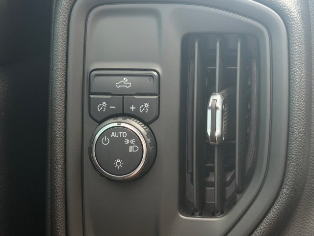 Used 2021 Chevrolet Silverado 1500 Custom RWD image 17