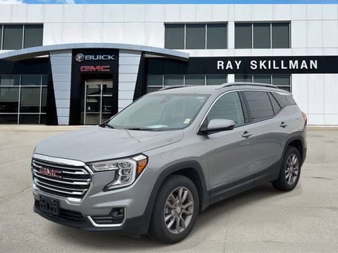 Used 2024 GMC Terrain SLT AWD/4WD image 3