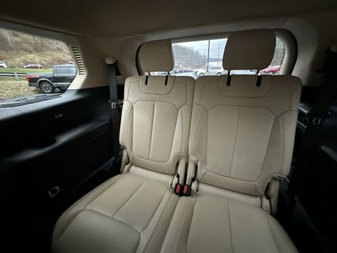 Used 2022 Jeep Grand Cherokee L Limited image 28