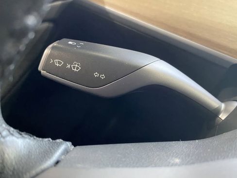 Used 2020 Tesla Model 3 Performance image 19
