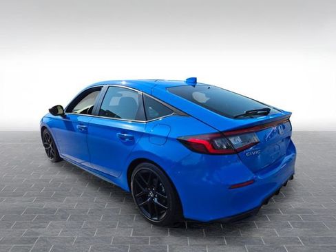 Used 2023 Honda Civic Sport image 5