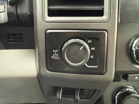 Used 2017 Ford F350 XL image 40