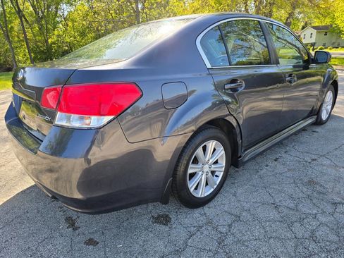 Used 2011 Subaru Legacy 2.5i Premium w/ All-Weather Pkg AWD/4WD image 4