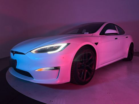 Used 2021 Tesla Model S Plaid AWD/4WD image 9