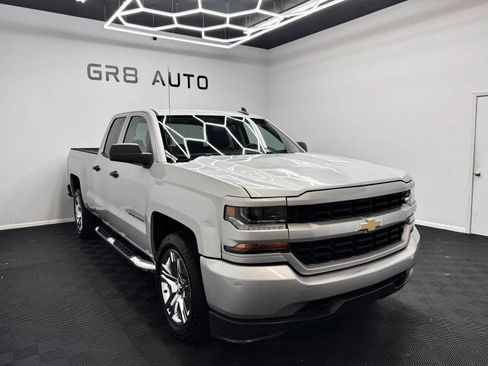 Used 2019 Chevrolet Silverado 1500 Custom w/ Custom Convenience Package RWD image 1