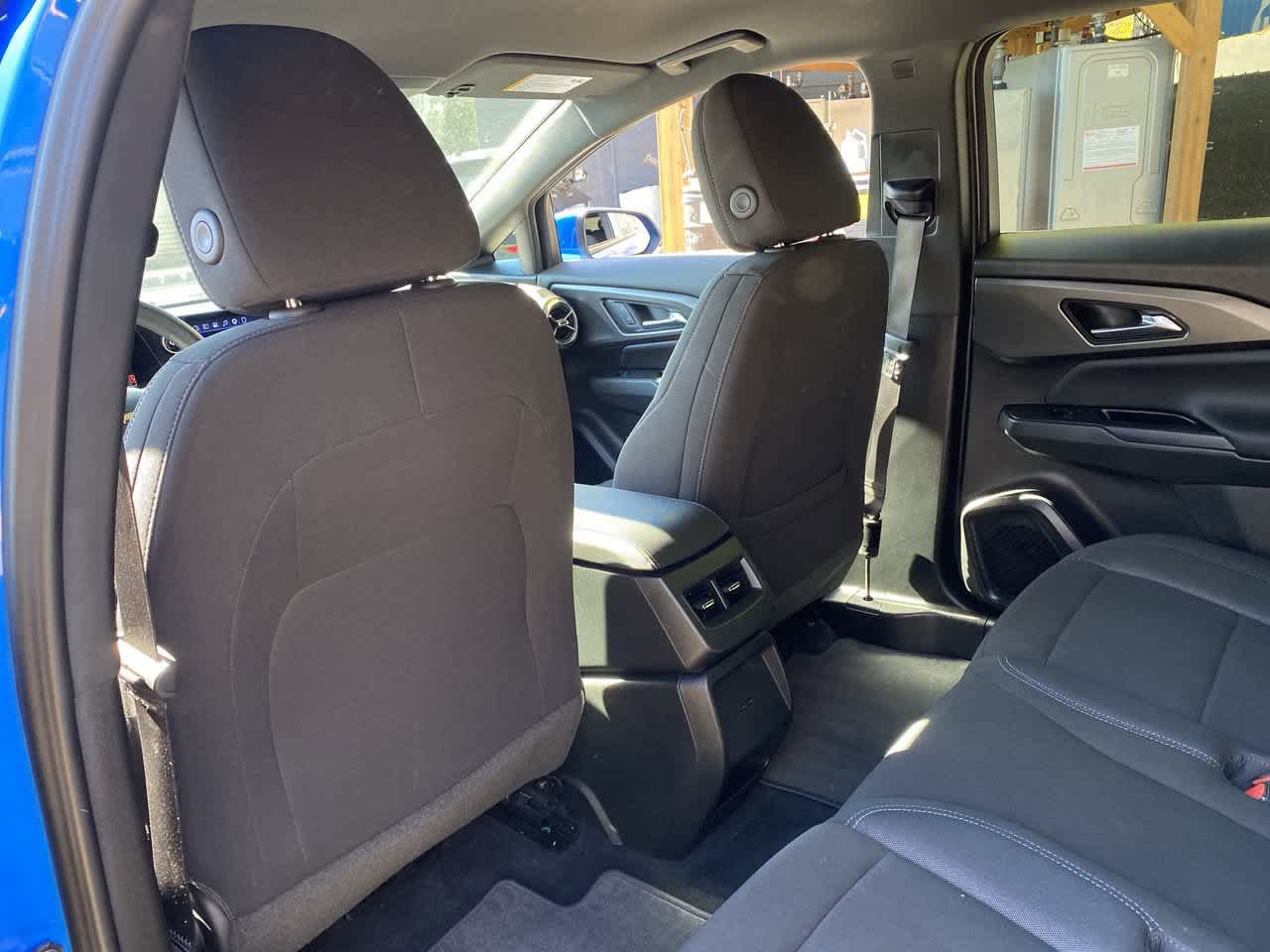 Used 2026 Chevrolet Equinox EV LT FWD image 15