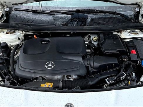 Used 2018 Mercedes-Benz CLA 250 image 31