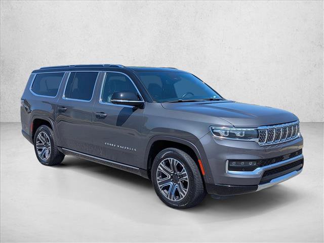 Used 2023 Jeep Grand Wagoneer L Series II AWD/4WD image 3