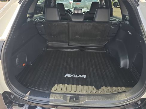 Used 2021 Toyota RAV4 XSE w/ XSE Grade Weather Package AWD/4WD image 13