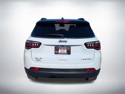 Used 2025 Jeep Compass Limited AWD/4WD image 4