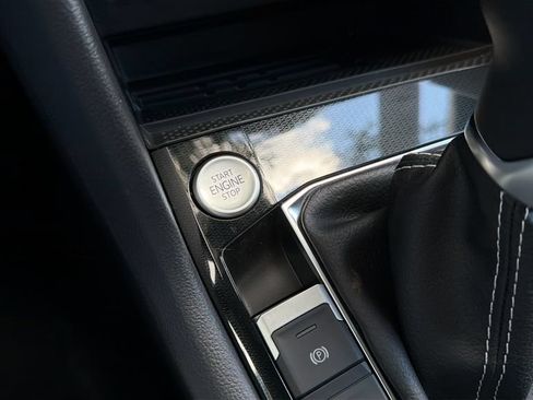 New 2026 Volkswagen Taos SE AWD/4WD image 26
