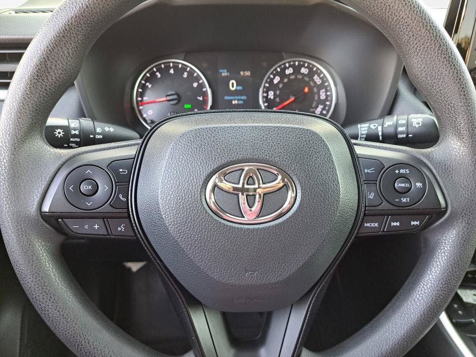 Used 2019 Toyota RAV4 XLE FWD image 28