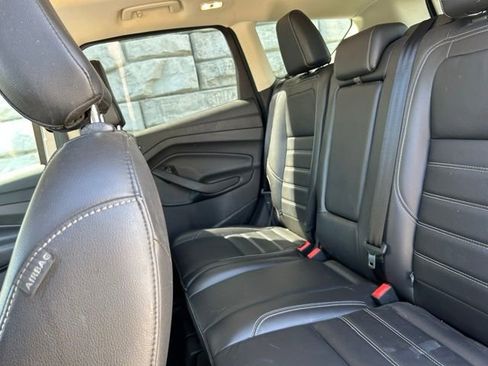 Used 2019 Ford Escape Titanium AWD/4WD image 9