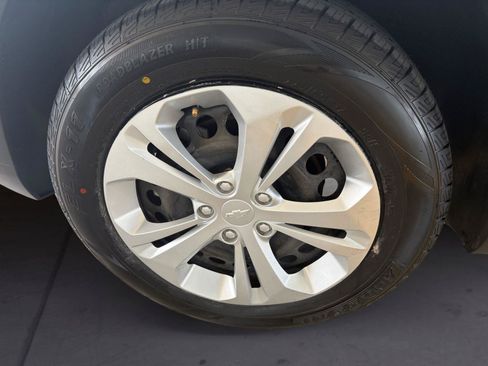 Used 2025 Chevrolet Trax LS w/ Driver Confidence Package FWD image 14
