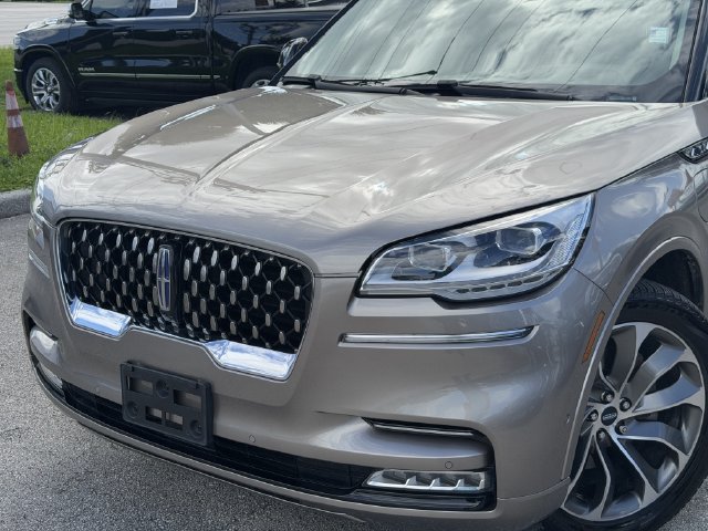 Used 2021 Lincoln Aviator Grand Touring w/ Equipment Group 302A AWD/4WD image 5