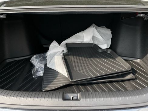 Used 2025 Honda Accord EX-L image 42