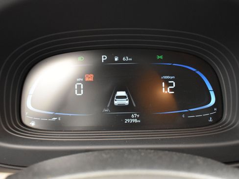 Used 2023 Hyundai Venue SEL image 11