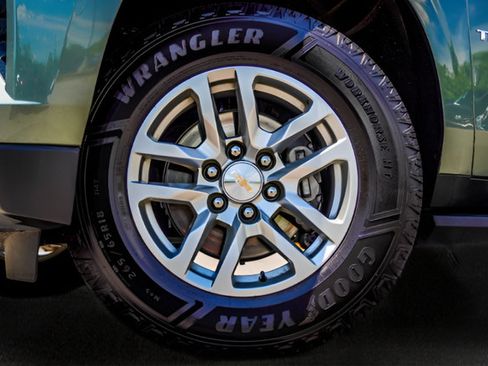 Used 2024 Chevrolet Tahoe LT AWD/4WD image 45
