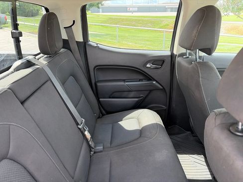 Used 2017 Chevrolet Colorado LT w/ Midnight Edition AWD/4WD image 35