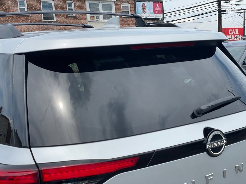 Certified 2022 Nissan Pathfinder SV w/ SV Premium Package AWD/4WD image 34