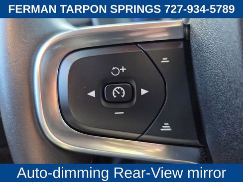 Certified 2025 Volvo XC40 B5 Core image 31