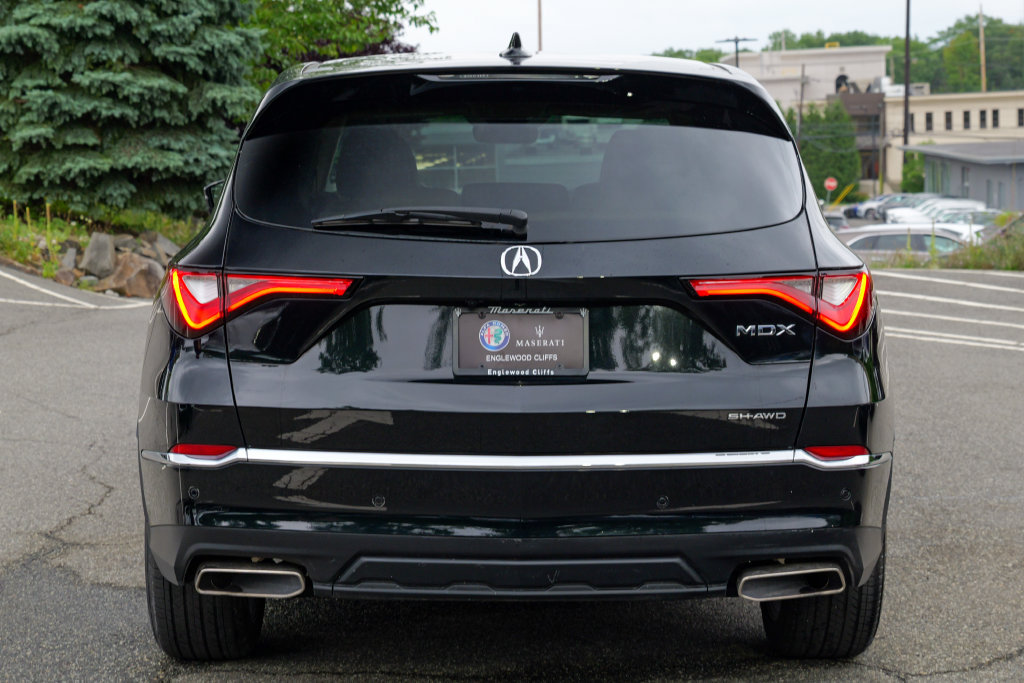 Used 2024 Acura MDX w/ Technology Package AWD/4WD image 6