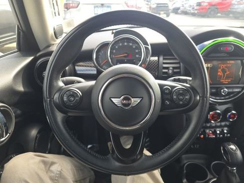 Used 2018 MINI Cooper S image 15
