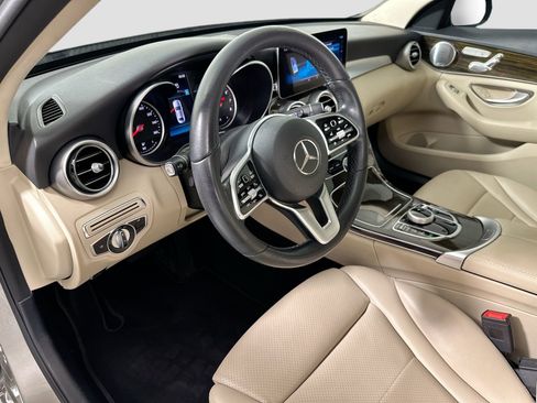 Used 2020 Mercedes-Benz C 300 Sedan image 9