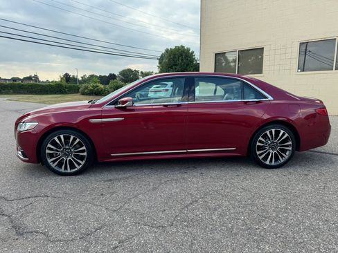Used 2017 Lincoln Continental Select w/ Technology Package FWD image 5