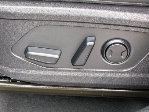 Certified 2024 Kia Sorento S w/ Panoramic Sunroof Package FWD image 17