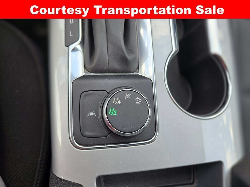 Used 2025 Chevrolet Blazer LT AWD/4WD image 29