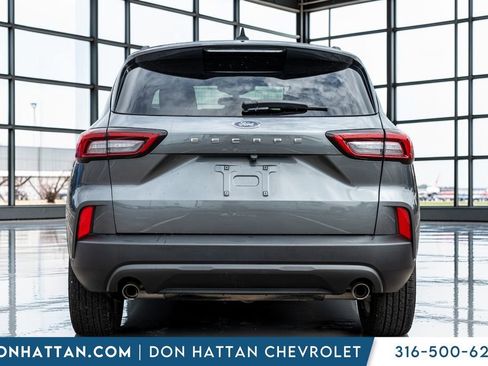 Used 2025 Ford Escape ST-Line FWD image 32