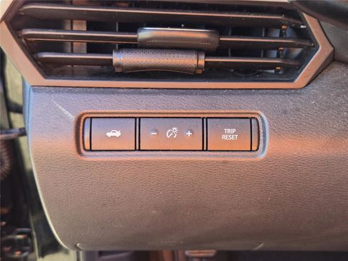 Used 2023 Nissan Altima 2.5 SV image 19