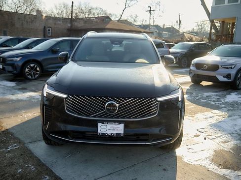 New 2026 Volvo XC90 T8 Plus w/ Protection Package Premier image 5