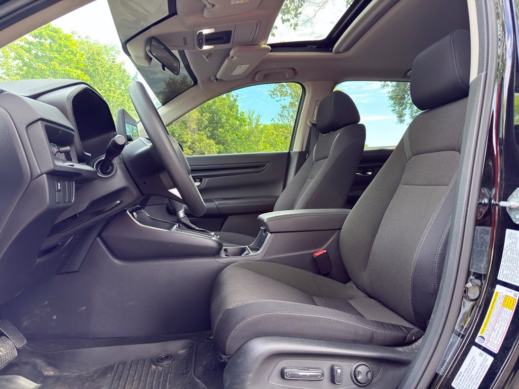 Used 2025 Honda CR-V EX image 2