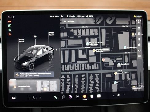 Used 2023 Tesla Model Y Long Range image 32