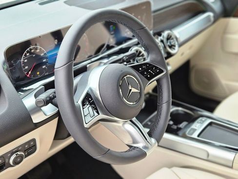 New 2026 Mercedes-Benz GLB 250 4MATIC image 20