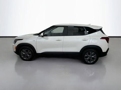 Used 2024 Kia Seltos LX AWD/4WD image 6