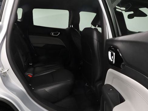 New 2026 Jeep Compass Limited AWD/4WD image 14
