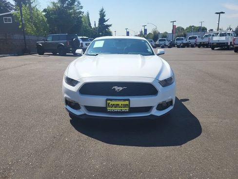 Used 2017 Ford Mustang Premium RWD image 8