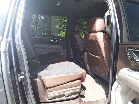 Used 2024 Chevrolet Suburban LS w/ Driver Alert Package AWD/4WD image 12