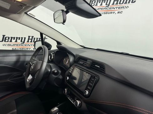 Used 2025 Nissan Versa SR w/ Trunk Package image 29