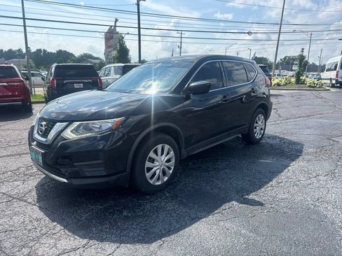 Used 2017 Nissan Rogue S AWD/4WD image 1